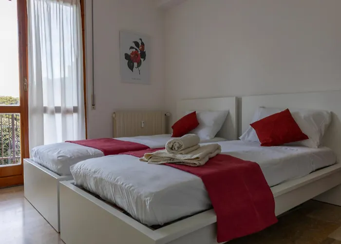 Casa Camelia - Maggiore, *